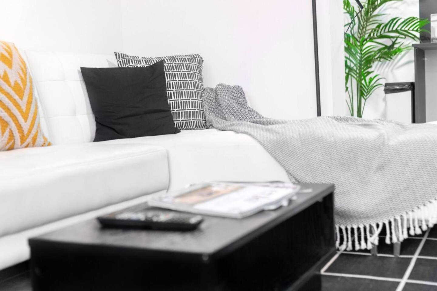 Loft Style Apartment - Near City Centre - Smart Tv- Wifi - Parking - Top Rated - 3Nt Birmingham Ngoại thất bức ảnh